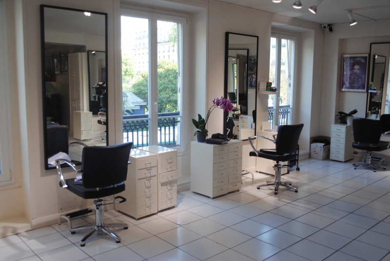 coiffure-BELGENTIER-min_floor-home-office-property-living-room-room-781228-pxhere.com